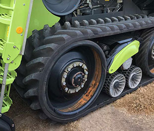 Tractor drive & idler wheels + mid-rollers. Camso Agricultural Undercarriage