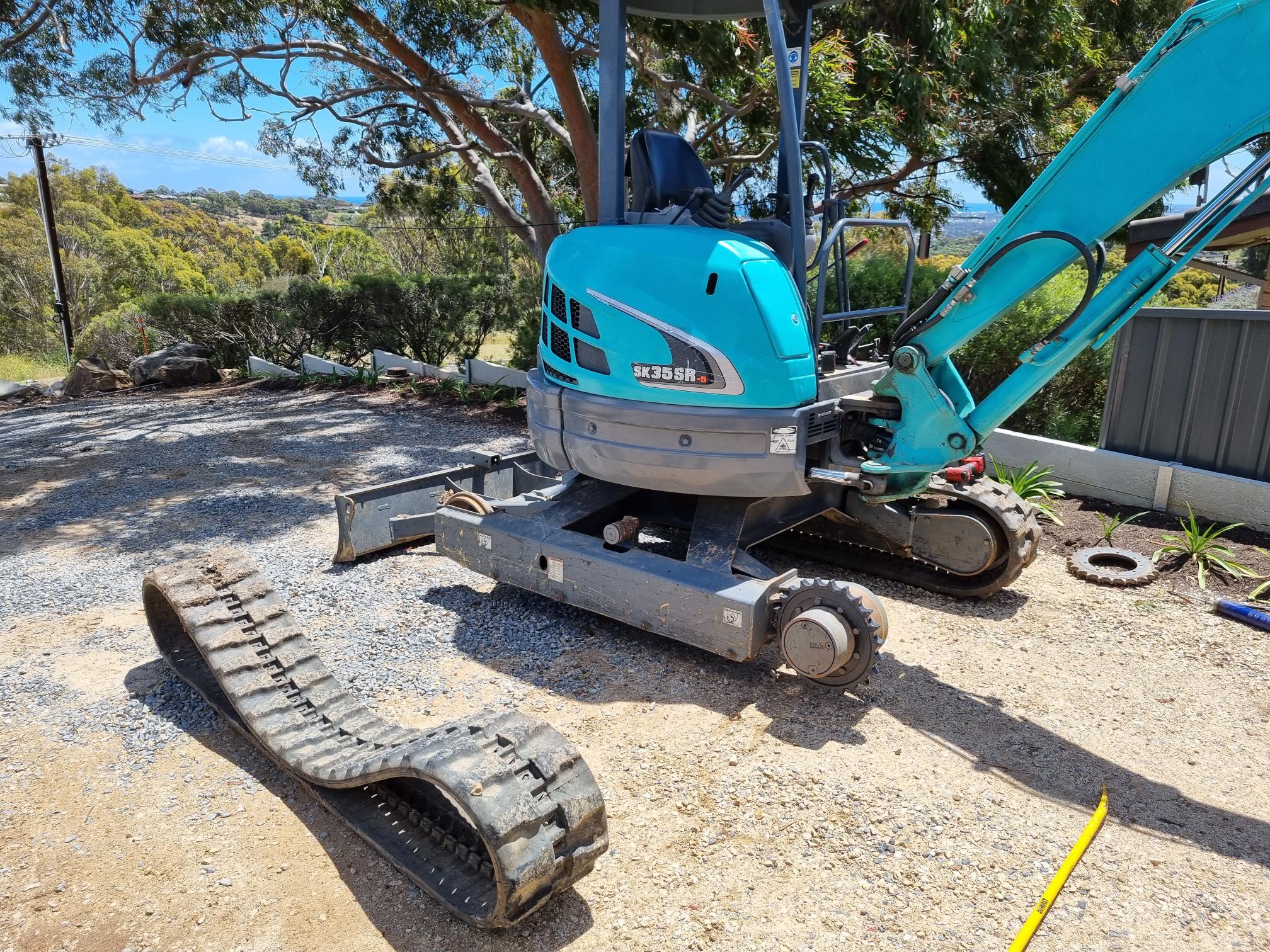 How to change your Excavator Tracks